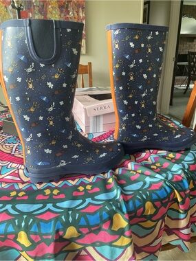 Women size 10 Serra rain boots
